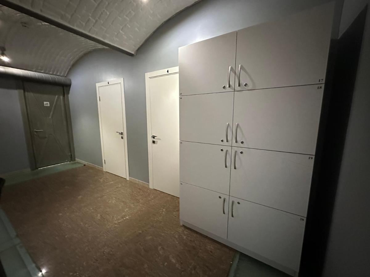 Hostel A1